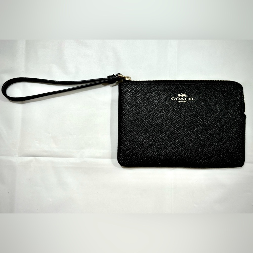 Coach Crossgrain Leather Corner Zip Wristlet Black